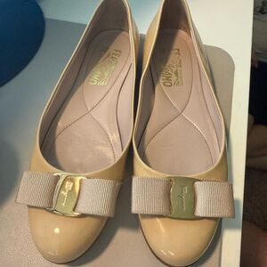 Salvatore Ferragamo Women's nude/beige Flats with Vara Bow